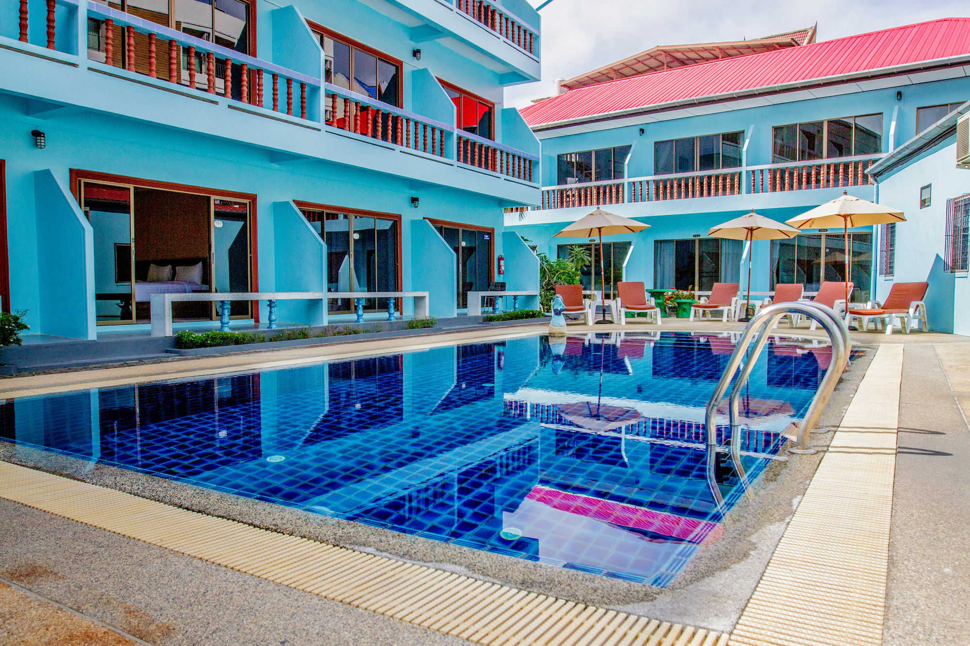 Valero Guesthouse Phuket Extérieur photo