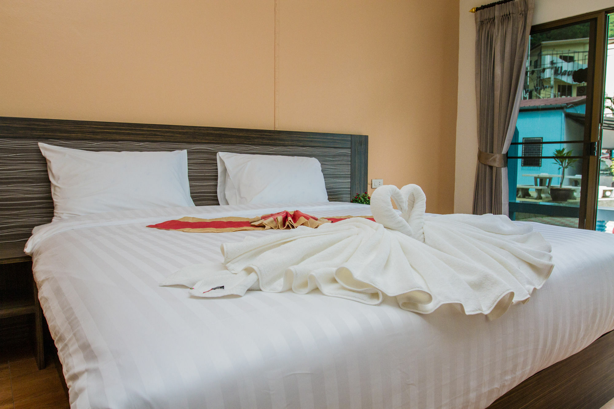 Valero Guesthouse Phuket Extérieur photo